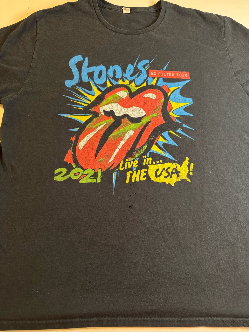 Rolling Stone no filter tour shirt 2021